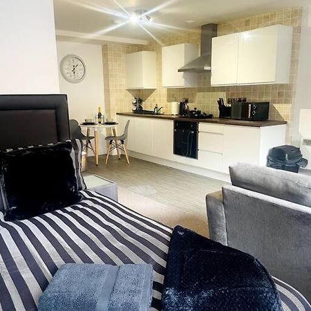 #215 1 Bed Serviced Apartment Derby Buitenkant foto