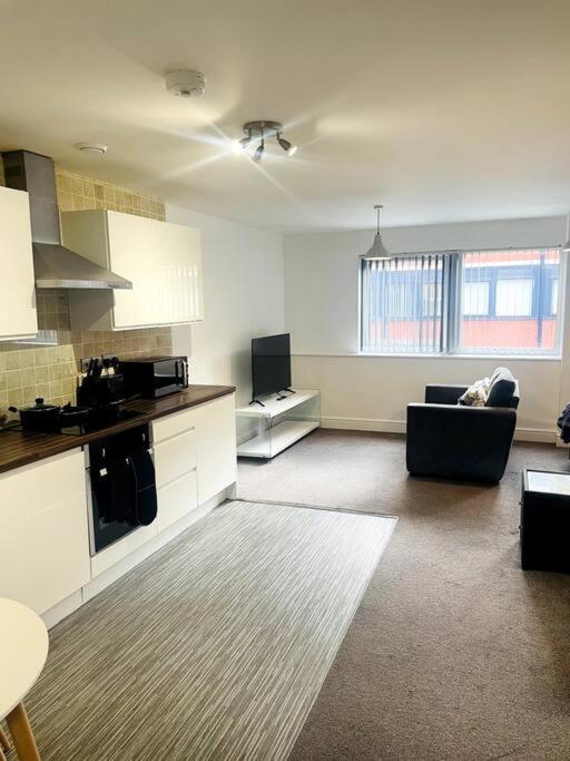#215 1 Bed Serviced Apartment Derby Buitenkant foto